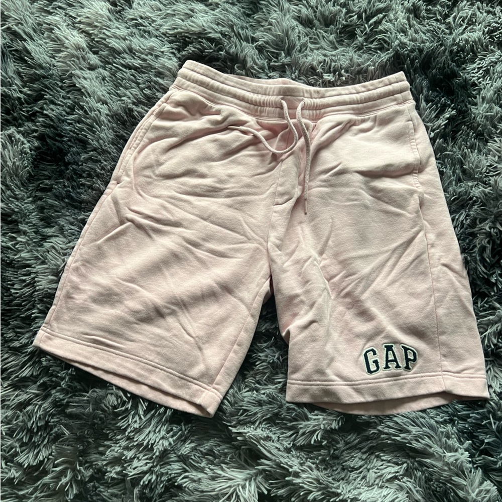 Light salmon men gap sweatshorts